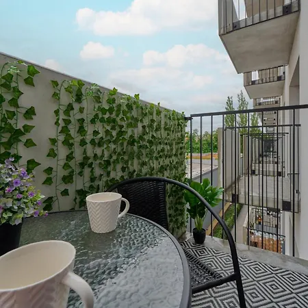 Modern Slonimskiego With Balcony By Renters
