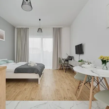 Apartment Modern Slonimskiego With Balcony By Renters