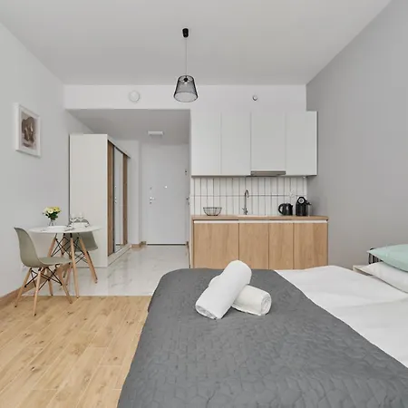 Apartment Modern Slonimskiego With Balcony By Renters Wroclaw