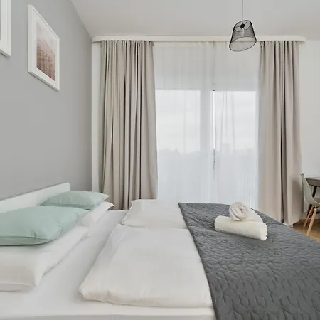 Apartment Modern Slonimskiego With Balcony By Renters *